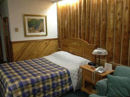 Mystic Isle Motel 와와 외부 사진